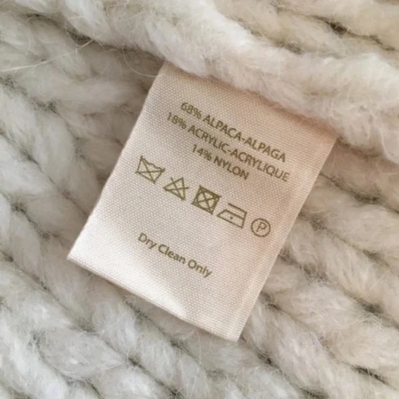 NWT!! ANTHROPOLOGIE Lima Handknit & Heartfelt Embroidered Cardigan Sweater XS/S - Picture 14 of 15